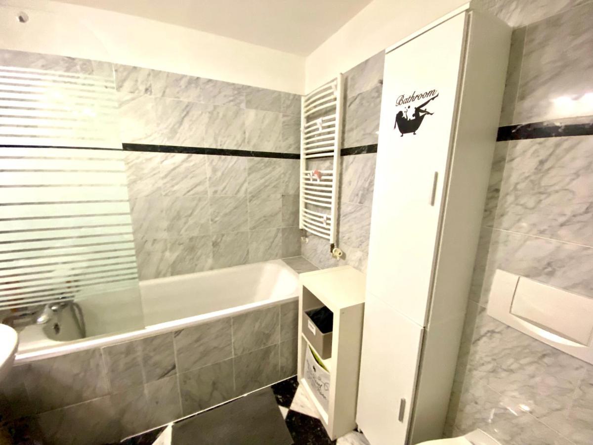 Fantastic Apartment In The City Center ปราก ภายนอก รูปภาพ