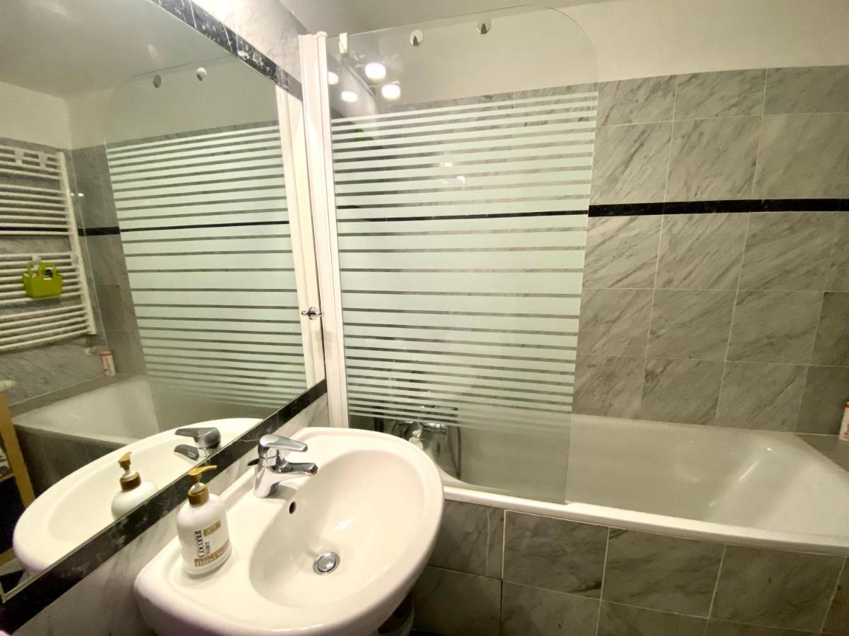 Fantastic Apartment In The City Center ปราก ภายนอก รูปภาพ